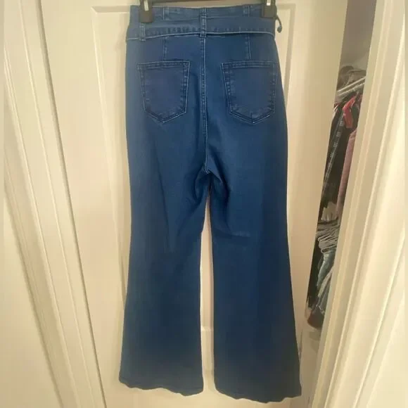 High Waisted Boot Cut Dark Wash Jeans | Size: 6 - Picture 6 of 10